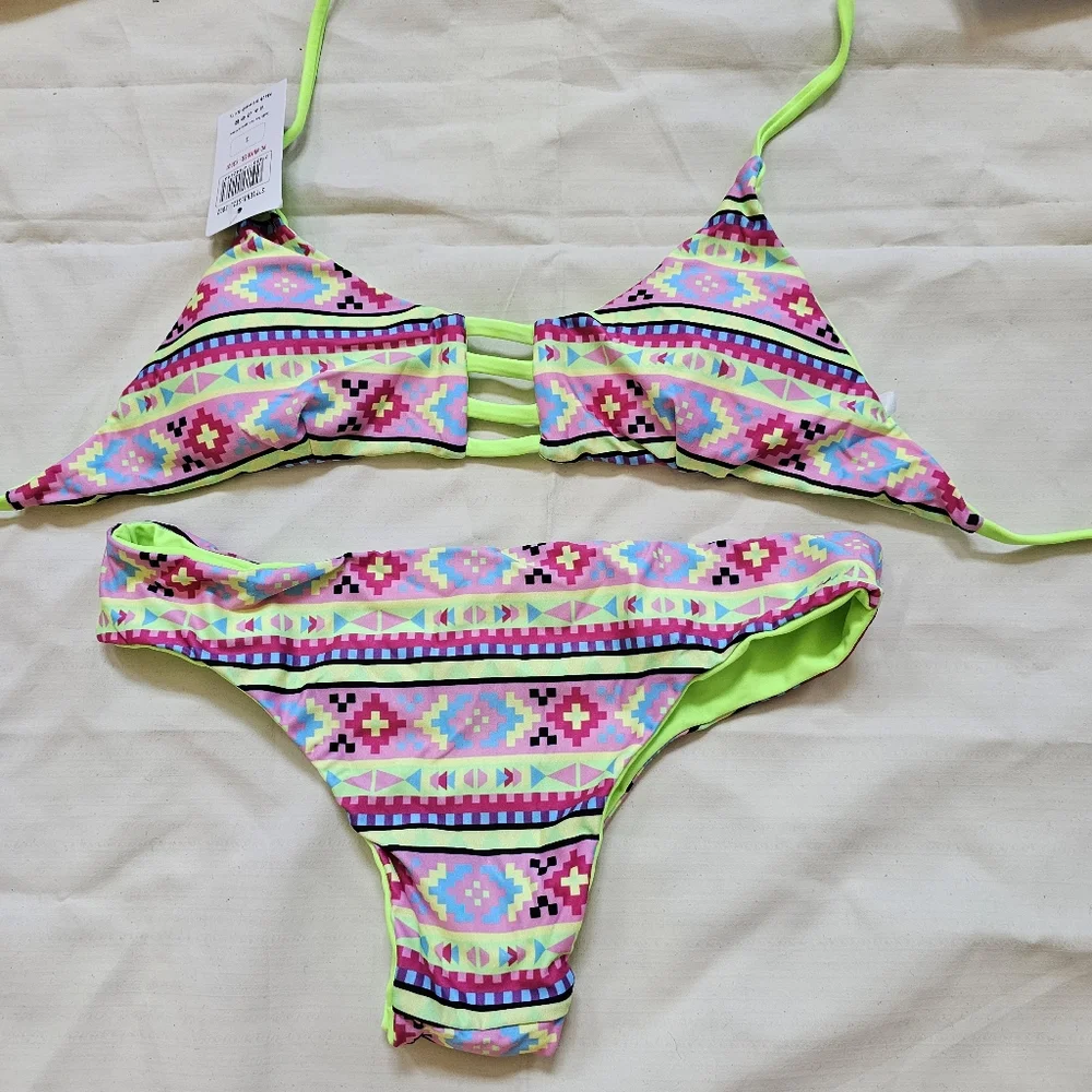 Bathing suit bikini style size S - Picture 2 of 3